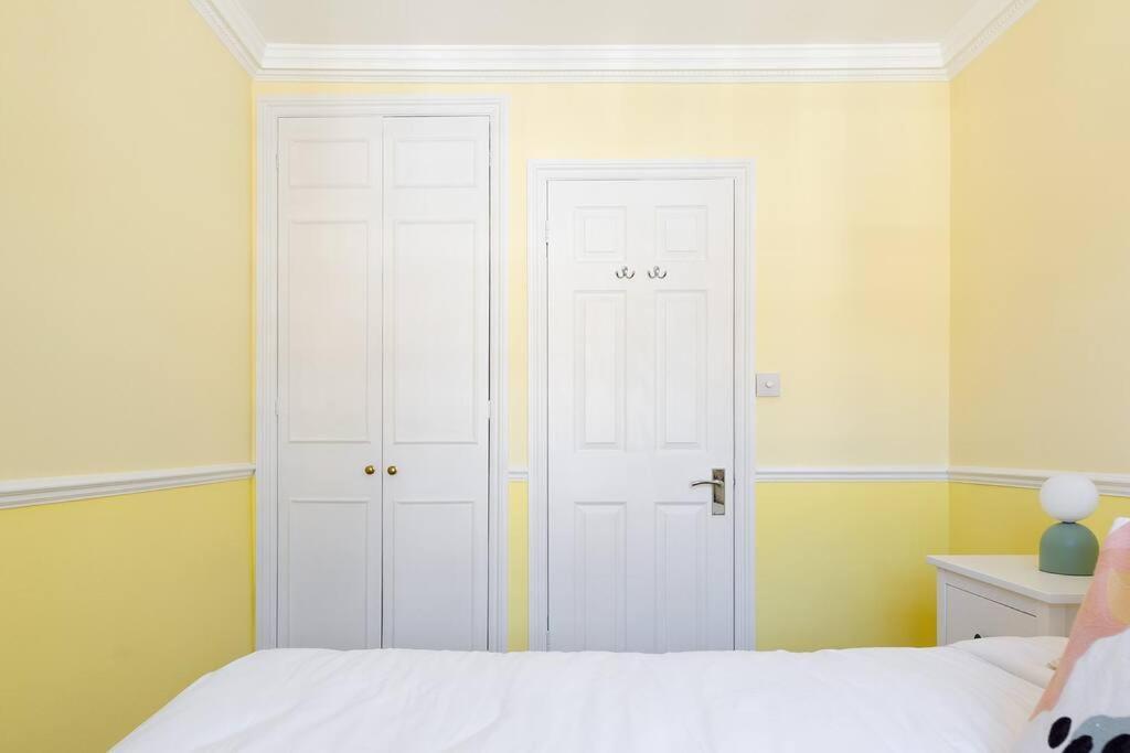 Spacious 3 Bedroom Flat With Terrace Londres Exterior foto